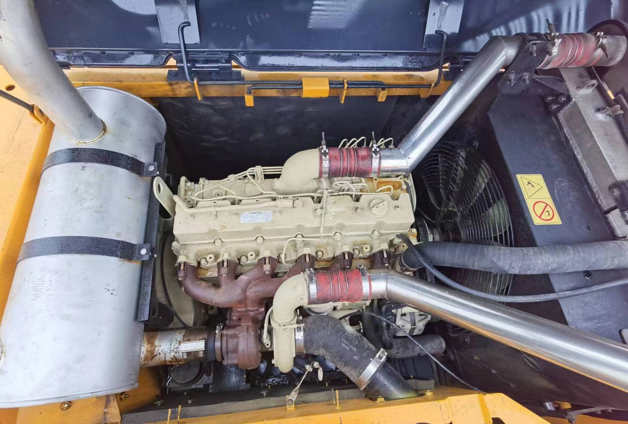 HYUNDAI 305LC-9T - Kāpurķēžu ekskavators: foto 5 HYUNDAI 305LC-9T - Kāpurķēžu ekskavators: foto 5