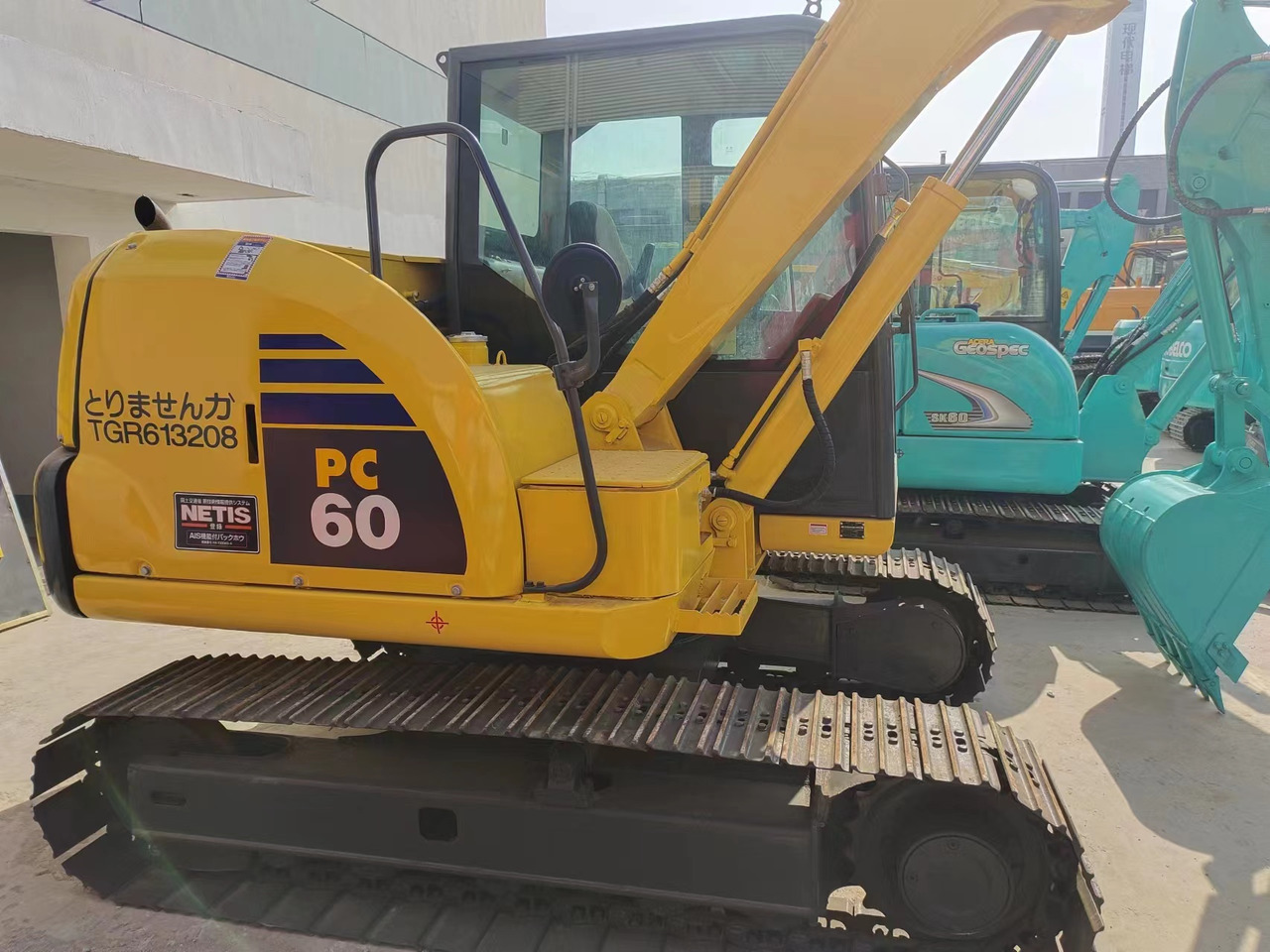 KOBELCO PC60 PC60-8 - Mini-ekskavators: foto 3 KOBELCO PC60 PC60-8 - Mini-ekskavators: foto 3