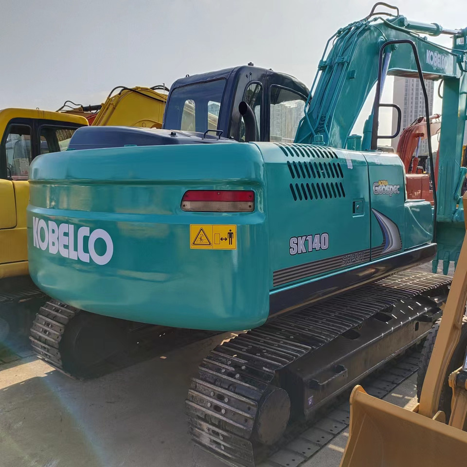 KOBELCO SK140LC-8 - Kāpurķēžu ekskavators: foto 1 KOBELCO SK140LC-8 - Kāpurķēžu ekskavators: foto 1