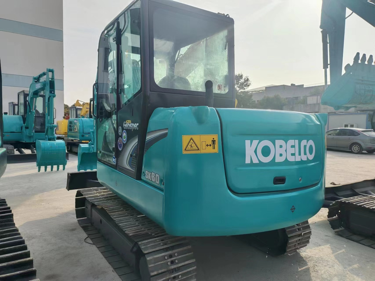 KOBELCO SK60-8 - Mini-ekskavators: foto 1 KOBELCO SK60-8 - Mini-ekskavators: foto 1