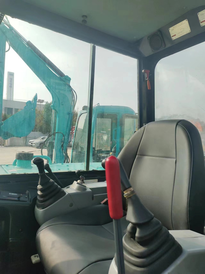 KOBELCO SK60-8 - Mini-ekskavators: foto 4 KOBELCO SK60-8 - Mini-ekskavators: foto 4