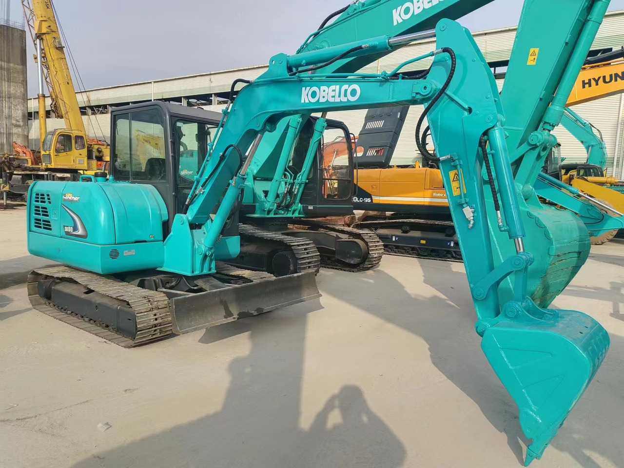 KOBELCO SK60-8 - Mini-ekskavators: foto 3 KOBELCO SK60-8 - Mini-ekskavators: foto 3