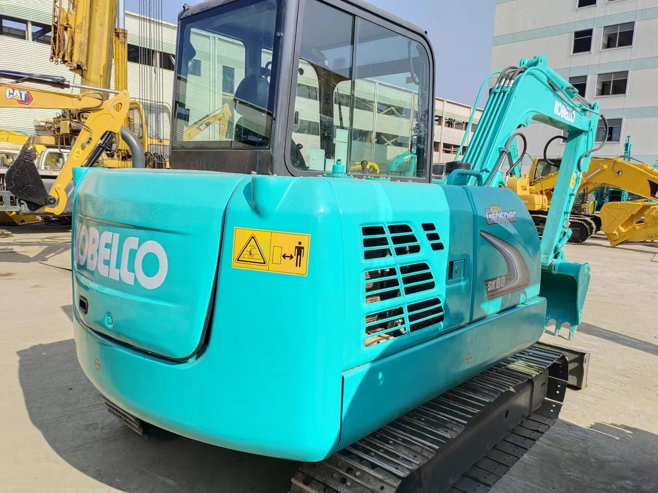 KOBELCO SK60-8 - Mini-ekskavators: foto 2 KOBELCO SK60-8 - Mini-ekskavators: foto 2