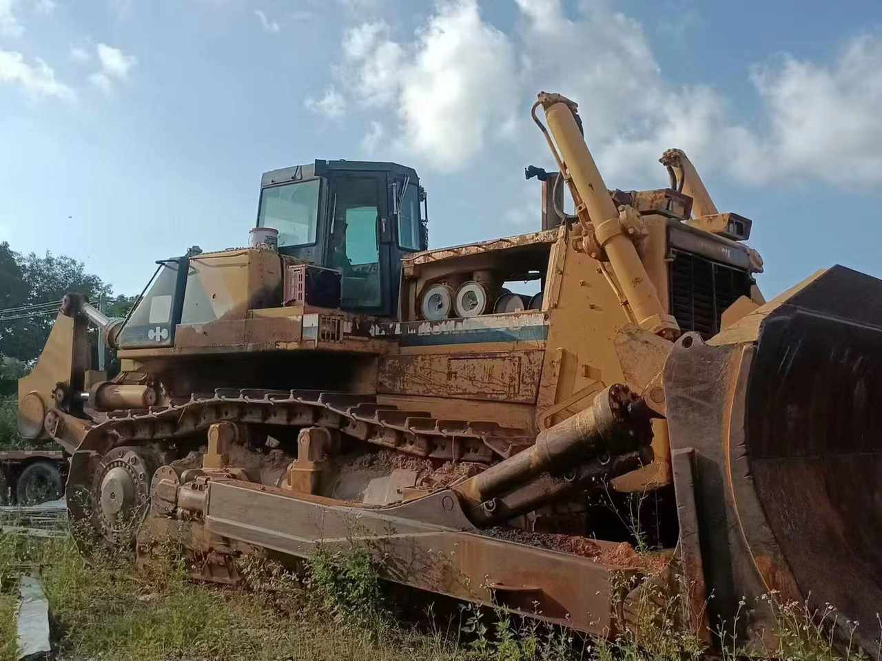 KOMATSU D475 - Buldozers: foto 1 KOMATSU D475 - Buldozers: foto 1