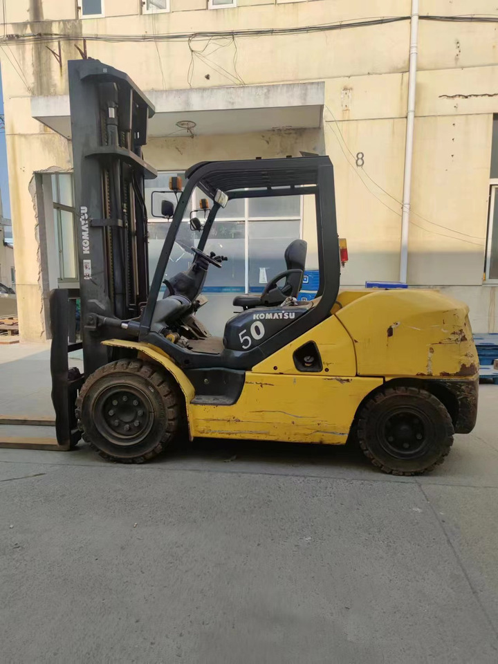 KOMATSU FD50 original - Dīzeļiekrāvējs: foto 2 KOMATSU FD50 original - Dīzeļiekrāvējs: foto 2