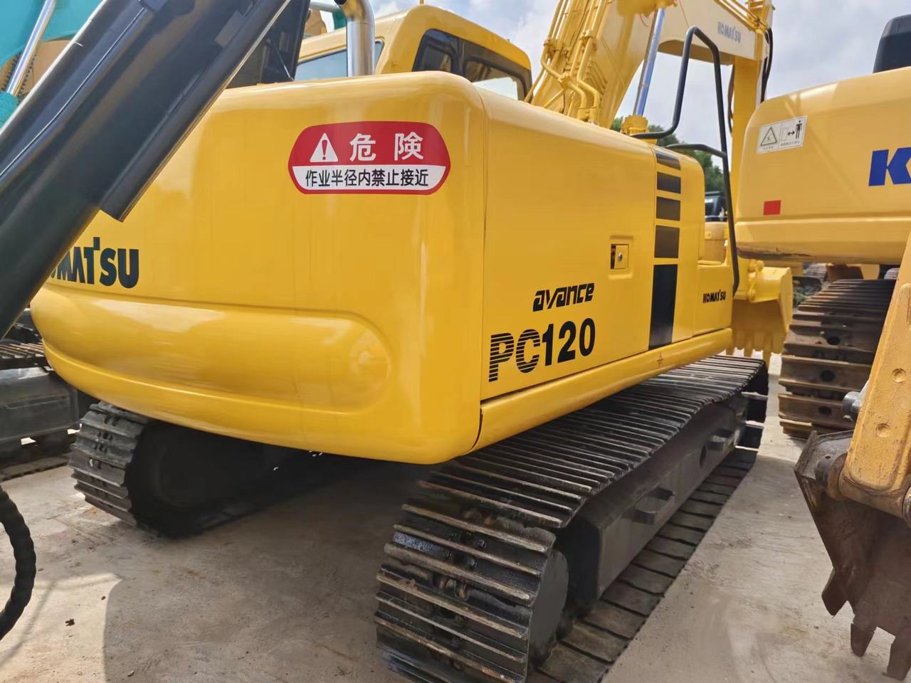 KOMATSU PC120-6 - Kāpurķēžu ekskavators: foto 2 KOMATSU PC120-6 - Kāpurķēžu ekskavators: foto 2