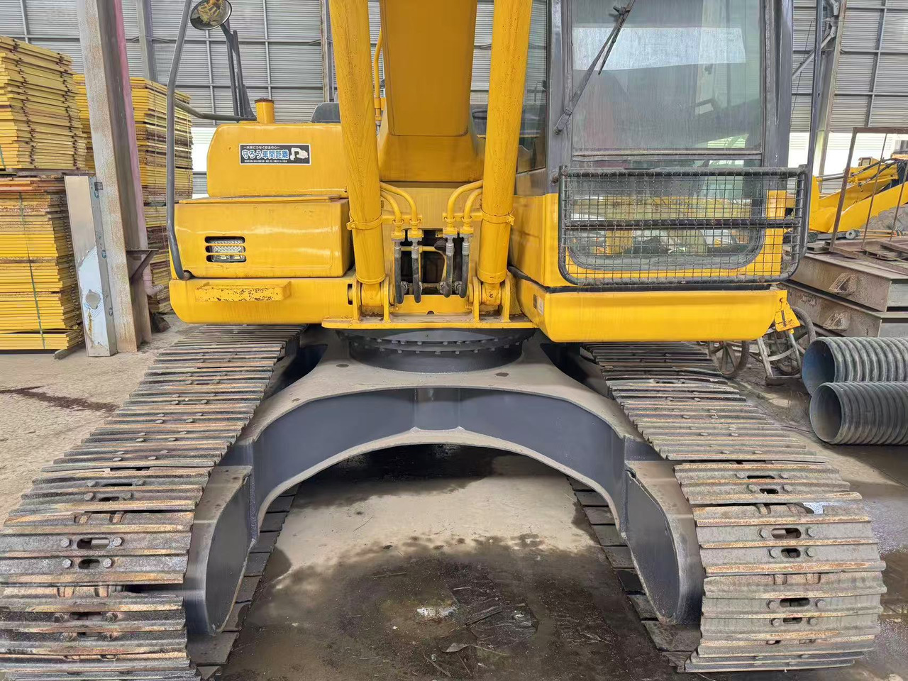KOMATSU PC200-8 - Kāpurķēžu ekskavators: foto 4 KOMATSU PC200-8 - Kāpurķēžu ekskavators: foto 4