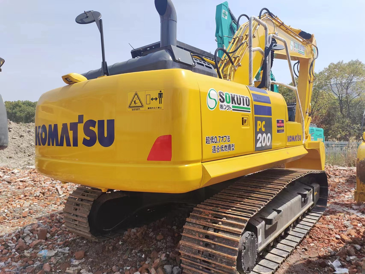 KOMATSU PC200-8N1 - Kāpurķēžu ekskavators: foto 3 KOMATSU PC200-8N1 - Kāpurķēžu ekskavators: foto 3