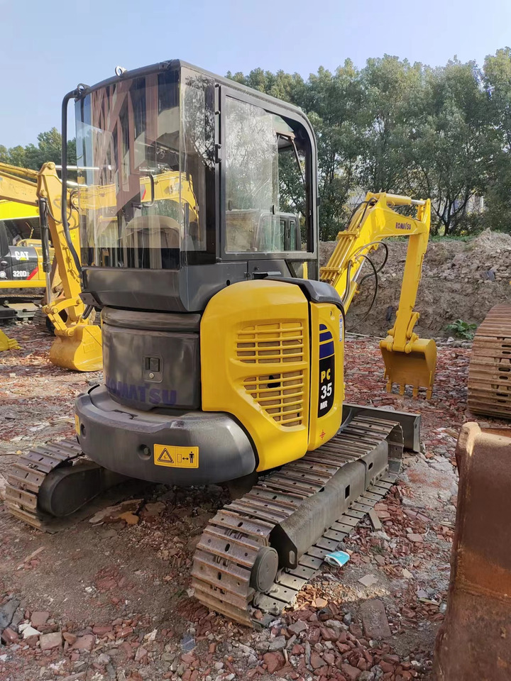 KOMATSU PC35MR - Mini-ekskavators: foto 1 KOMATSU PC35MR - Mini-ekskavators: foto 1