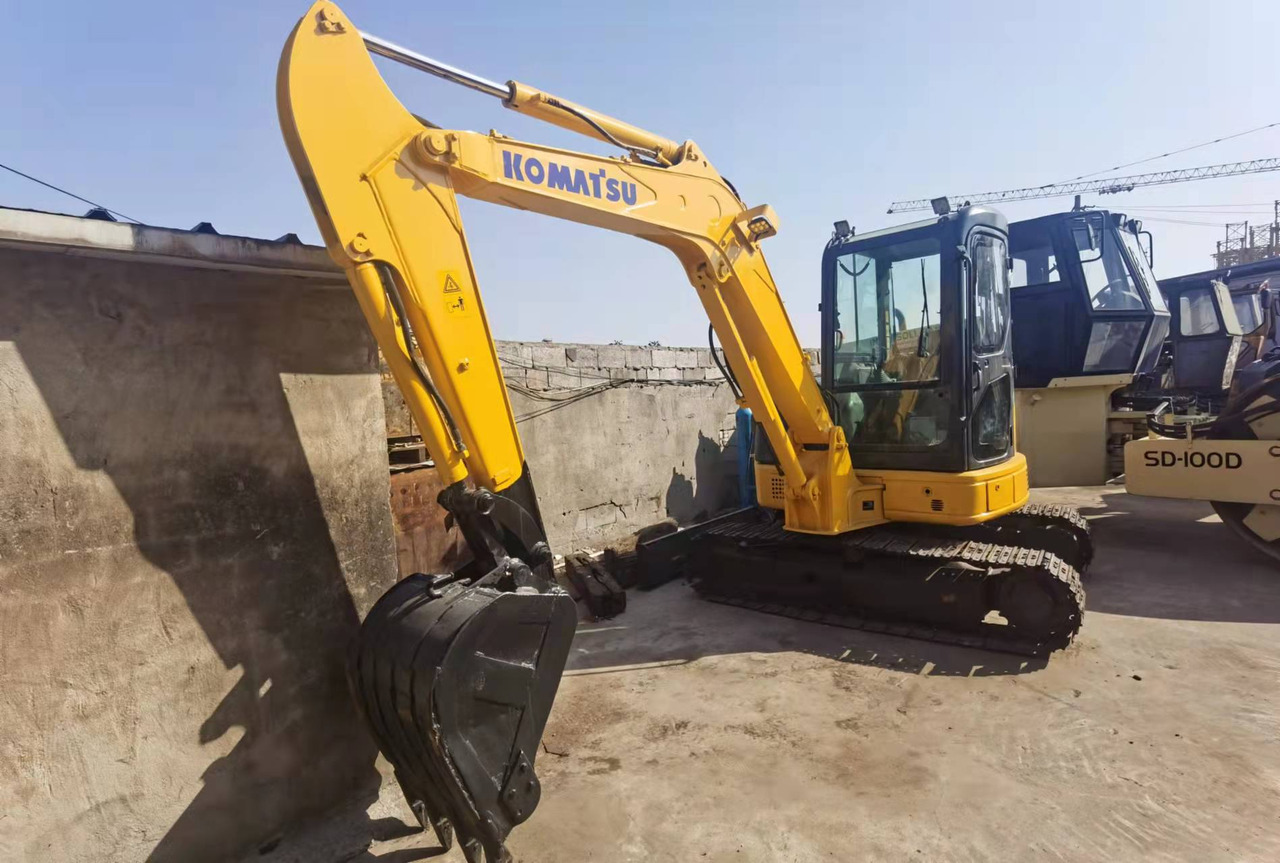 KOMATSU PC55MR-2 - Mini-ekskavators: foto 2 KOMATSU PC55MR-2 - Mini-ekskavators: foto 2