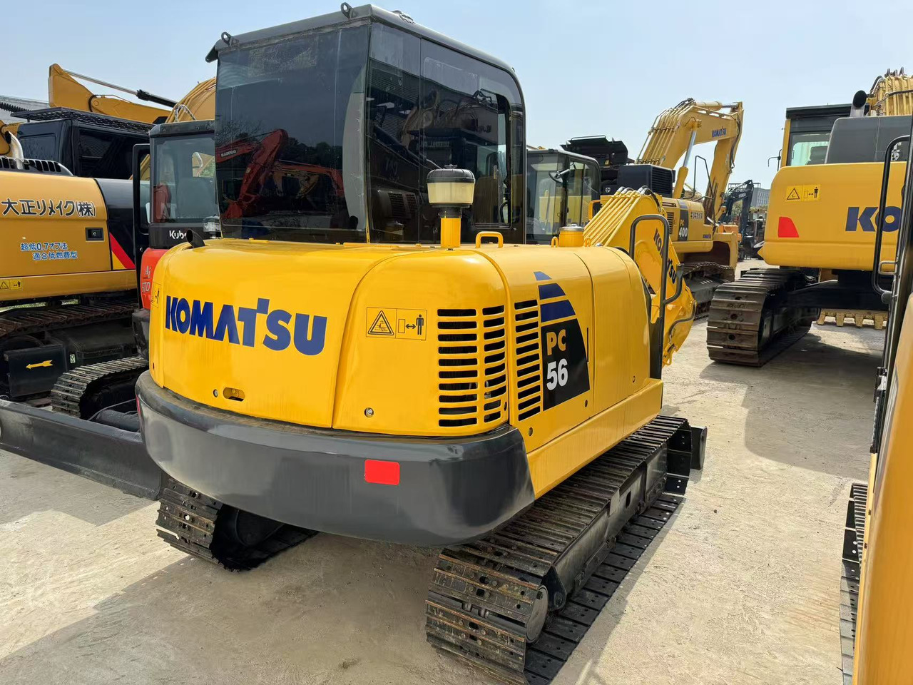 KOMATSU PC56-7 - Mini-ekskavators: foto 1 KOMATSU PC56-7 - Mini-ekskavators: foto 1