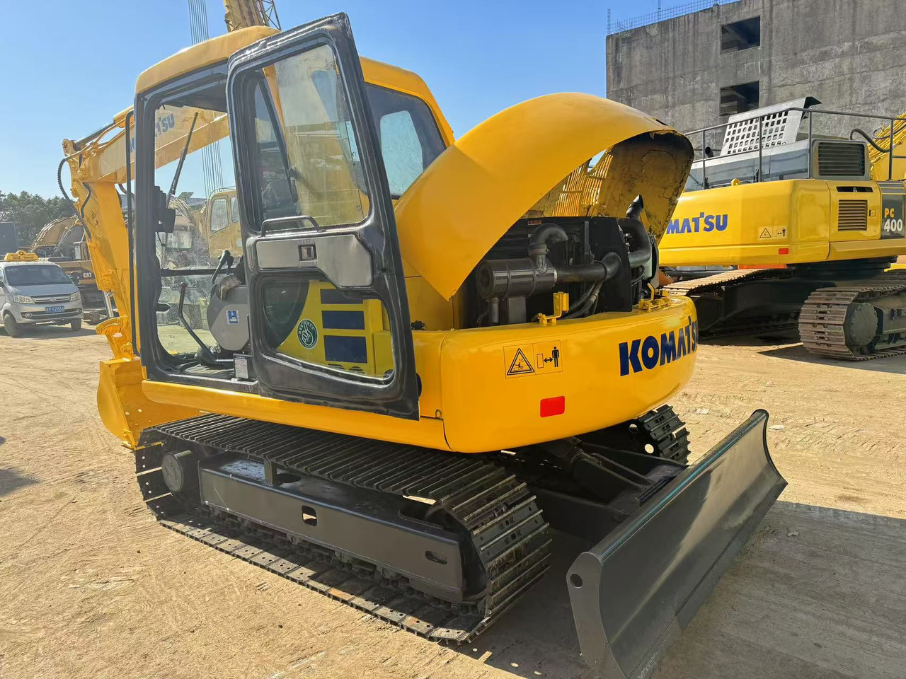 KOMATSU PC60-7 - Kāpurķēžu ekskavators: foto 2 KOMATSU PC60-7 - Kāpurķēžu ekskavators: foto 2