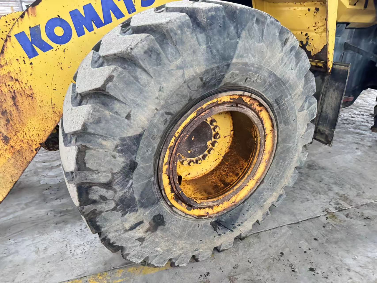 Riteņu iekrāvējs KOMATSU WA380Z-6: foto 8