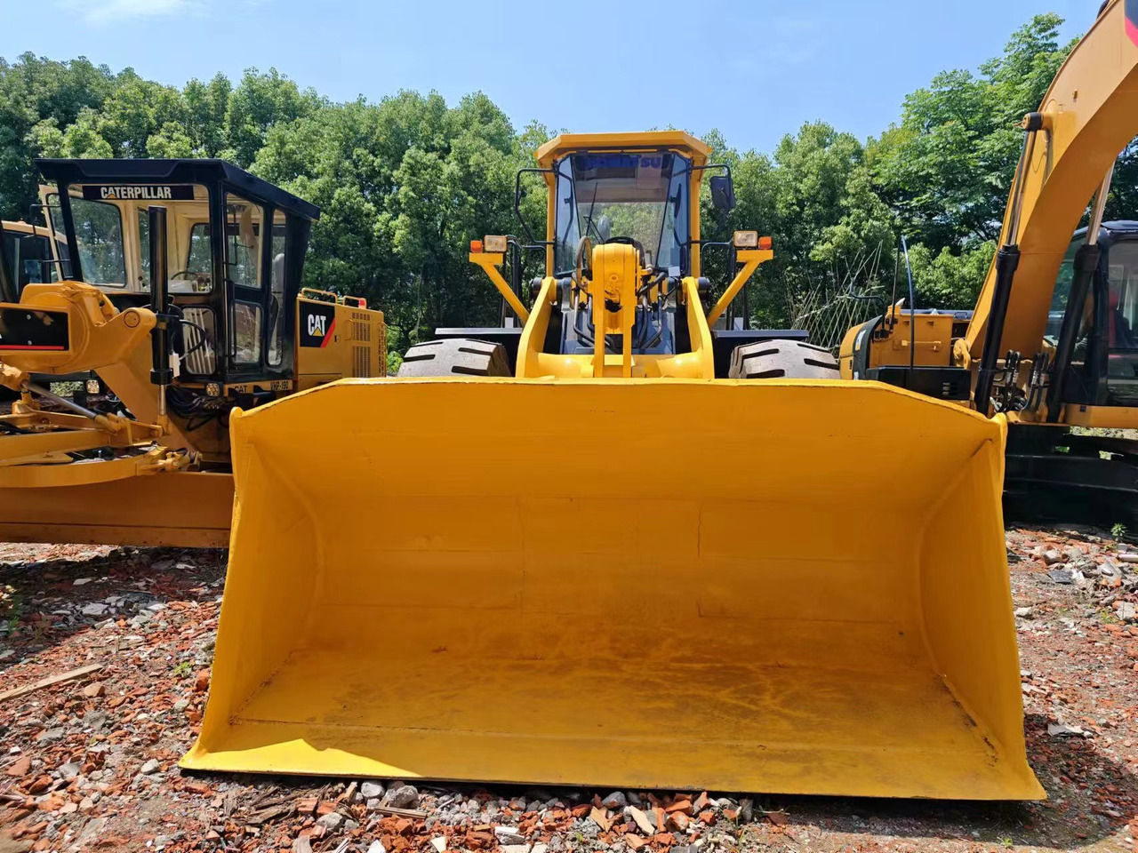 KOMATSU WA470-3 - Riteņu iekrāvējs: foto 3 KOMATSU WA470-3 - Riteņu iekrāvējs: foto 3