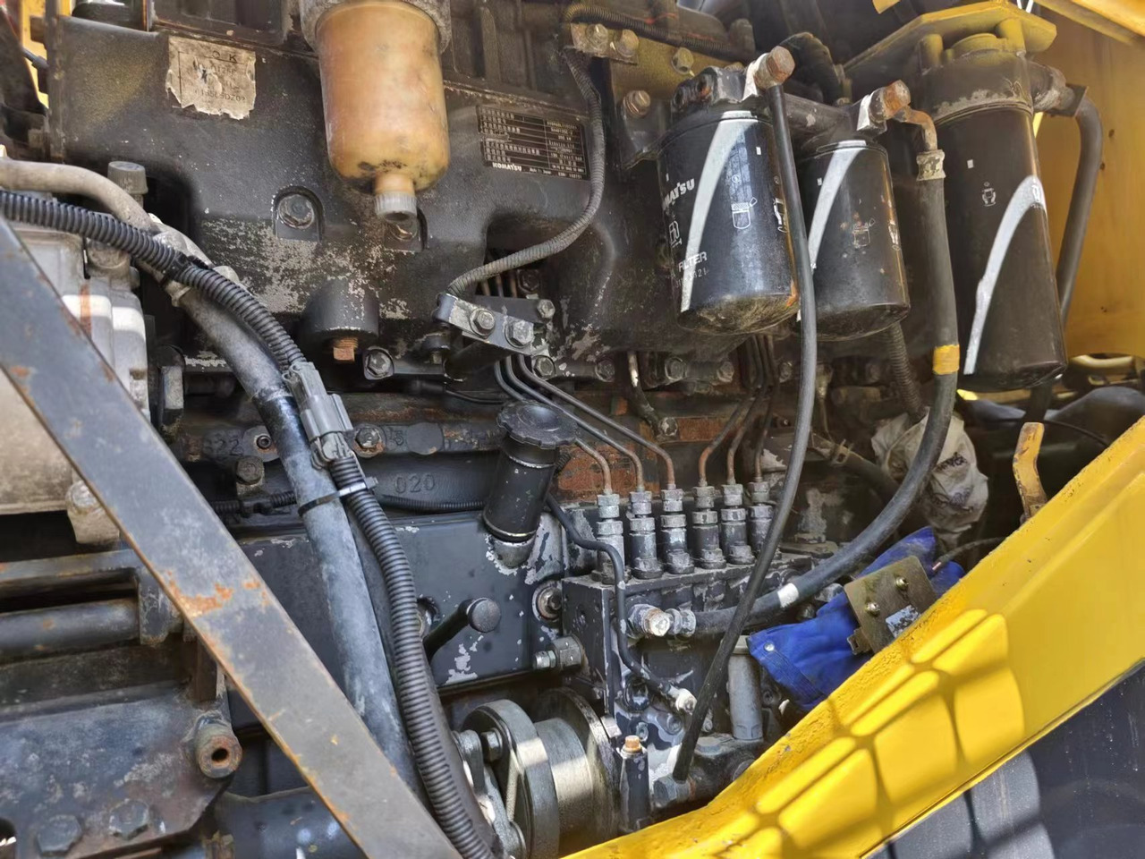 KOMATSU WA470-3 - Riteņu iekrāvējs: foto 4 KOMATSU WA470-3 - Riteņu iekrāvējs: foto 4
