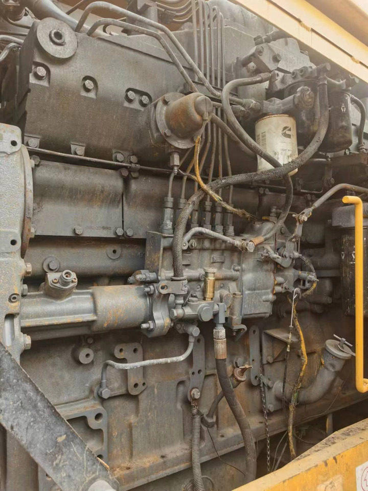 KOMATSU WA600-3 - Riteņu iekrāvējs: foto 4 KOMATSU WA600-3 - Riteņu iekrāvējs: foto 4