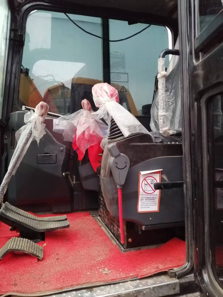 SANY SY55C - Mini-ekskavators: foto 4 SANY SY55C - Mini-ekskavators: foto 4