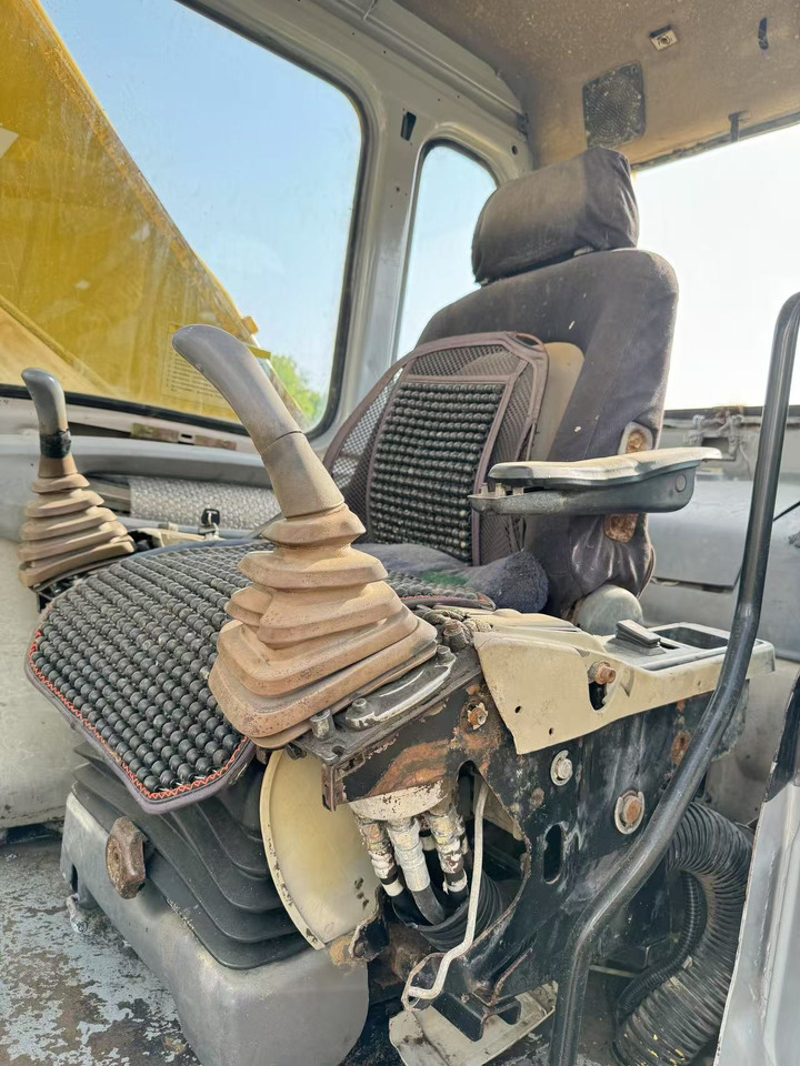 SUMITOMO SH200 - Kāpurķēžu ekskavators: foto 5 SUMITOMO SH200 - Kāpurķēžu ekskavators: foto 5