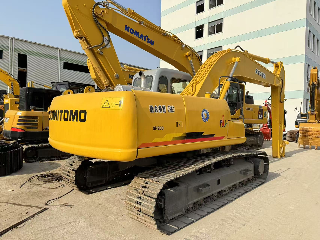 SUMITOMO SH200 - Kāpurķēžu ekskavators: foto 2 SUMITOMO SH200 - Kāpurķēžu ekskavators: foto 2