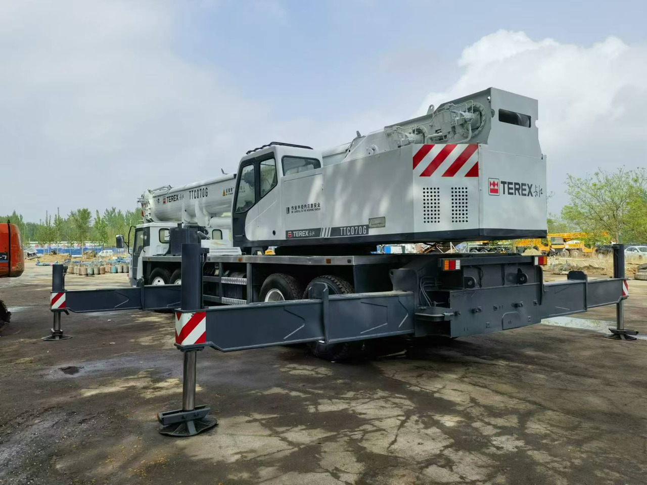 TEREX CHANGJIANG 70Ton - Autoceltnis: foto 2 TEREX CHANGJIANG 70Ton - Autoceltnis: foto 2