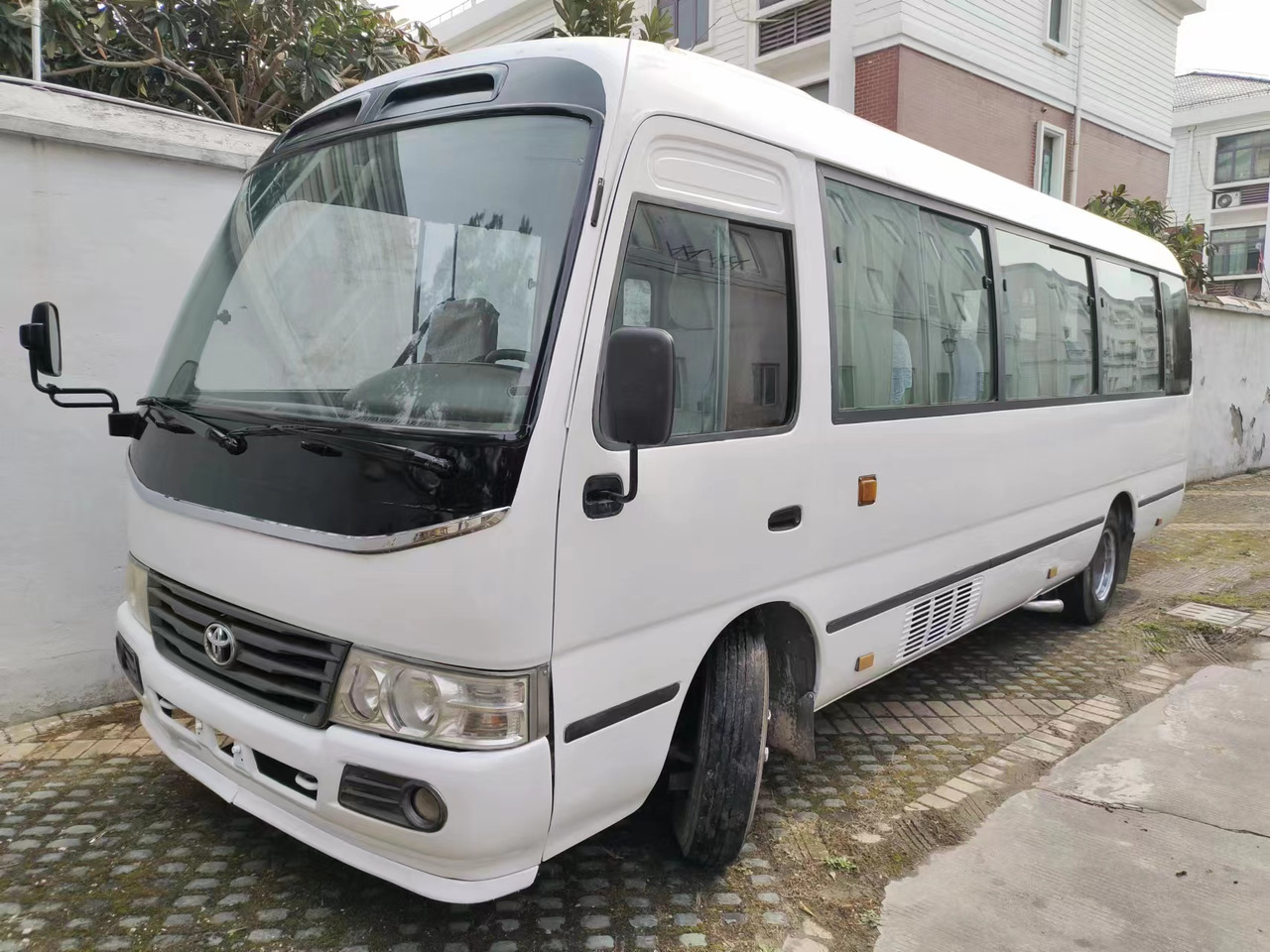 TOYOTA coaster - Mikroautobuss, Pasažieru furgons: foto 2 TOYOTA coaster - Mikroautobuss, Pasažieru furgons: foto 2