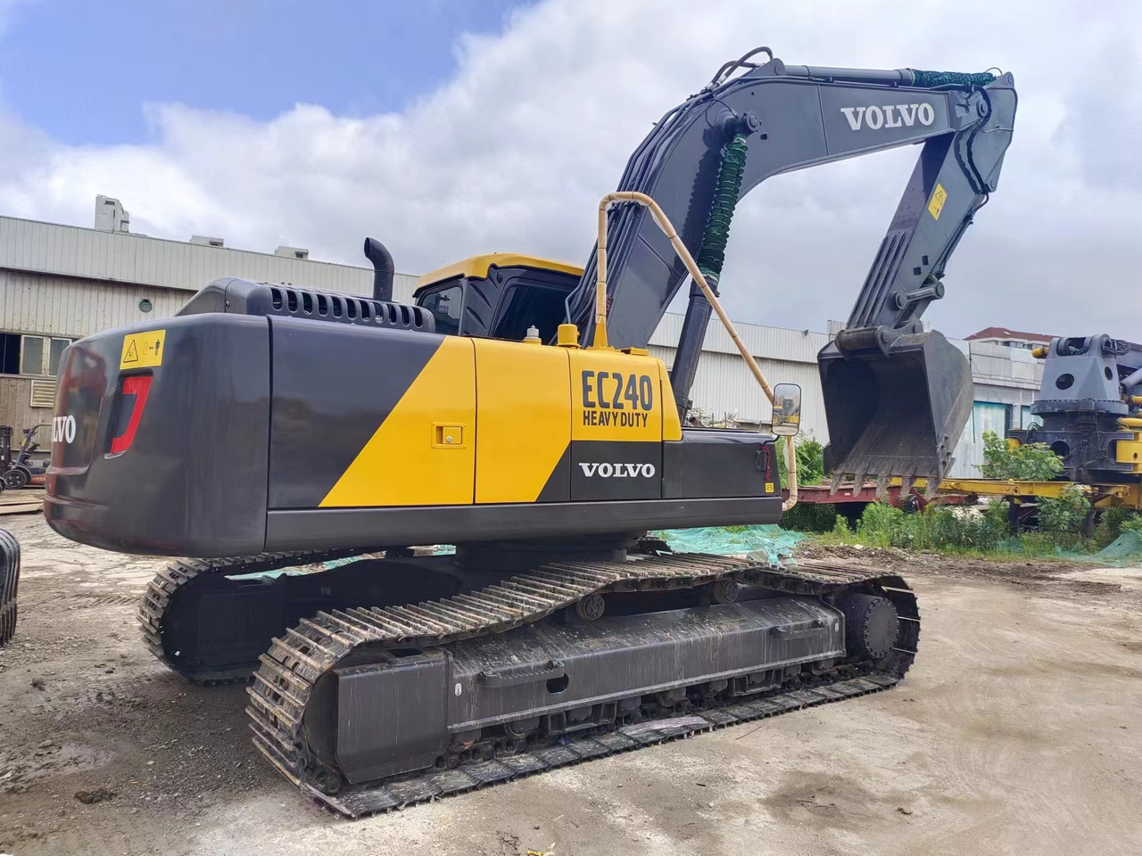 VOLVO EC240 - Kāpurķēžu ekskavators: foto 2 VOLVO EC240 - Kāpurķēžu ekskavators: foto 2