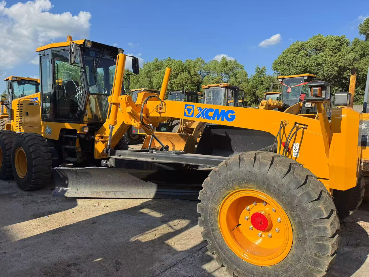 XCMG GR180 - Greiders: foto 1 XCMG GR180 - Greiders: foto 1