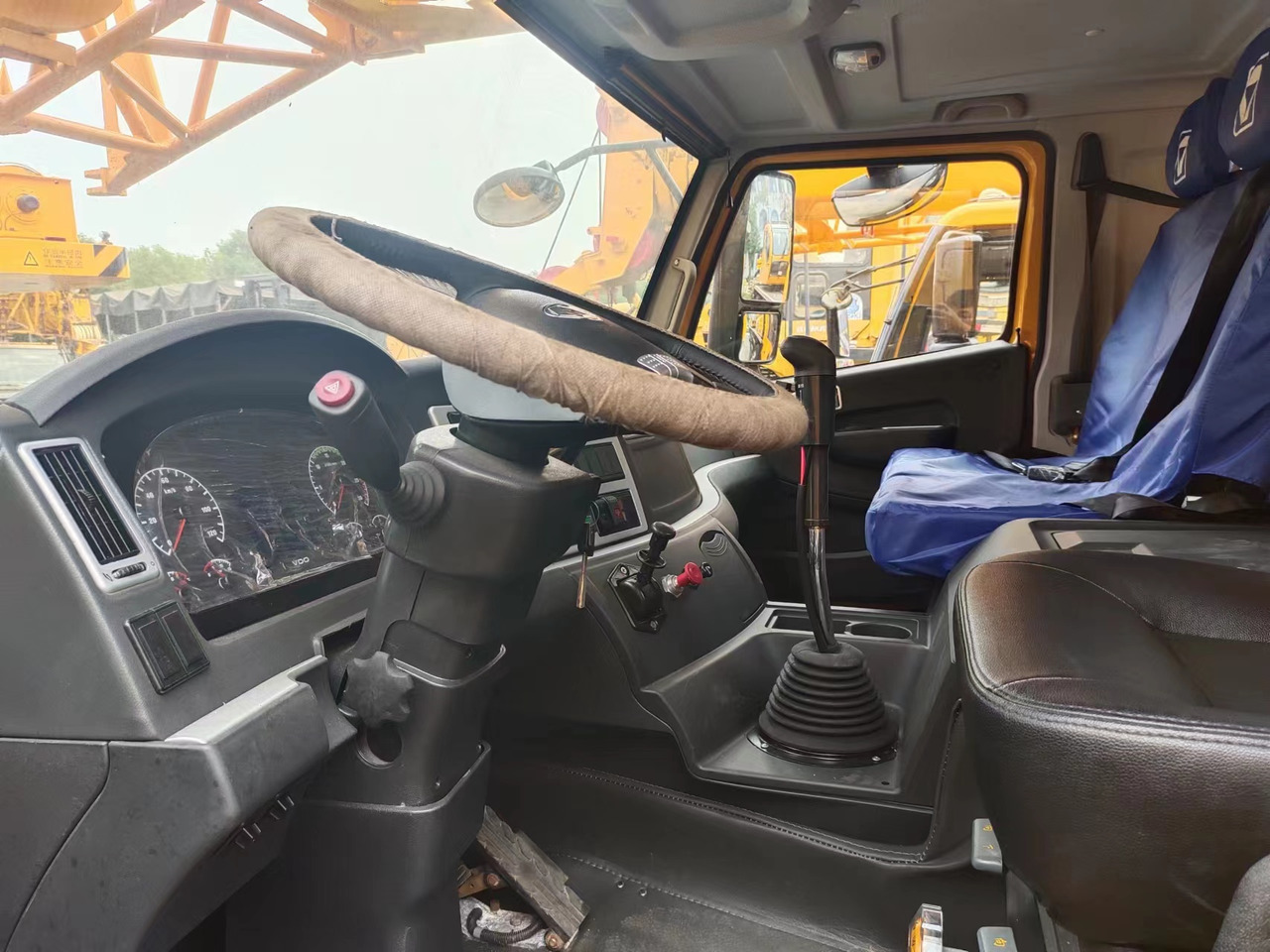 XCMG QY70K - Autoceltnis: foto 4 XCMG QY70K - Autoceltnis: foto 4