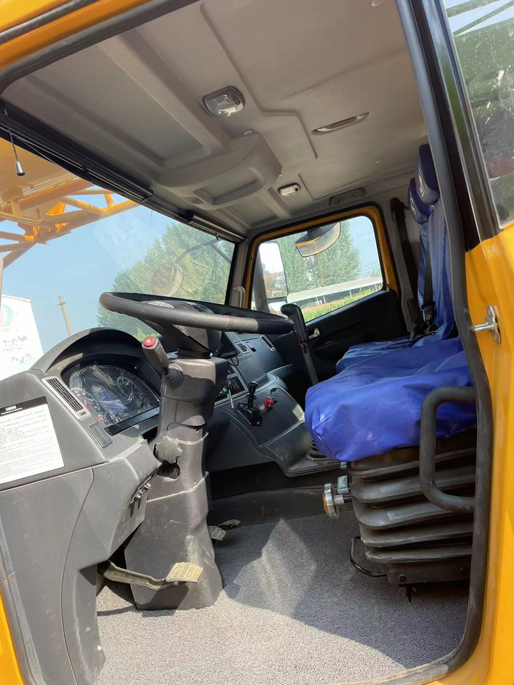 XCMG QY70K - Autoceltnis: foto 5 XCMG QY70K - Autoceltnis: foto 5