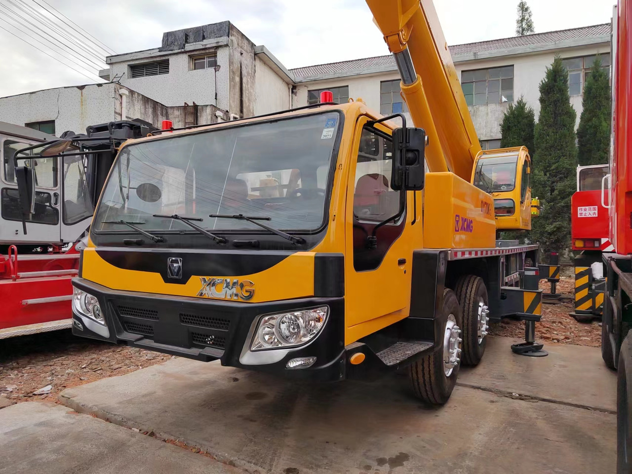 XCMG QY70K good condition QY25K QY50K QY100K QY130K China brand mobile crane - Autoceltnis: foto 1 XCMG QY70K good condition QY25K QY50K QY100K QY130K China brand mobile crane - Autoceltnis: foto 1