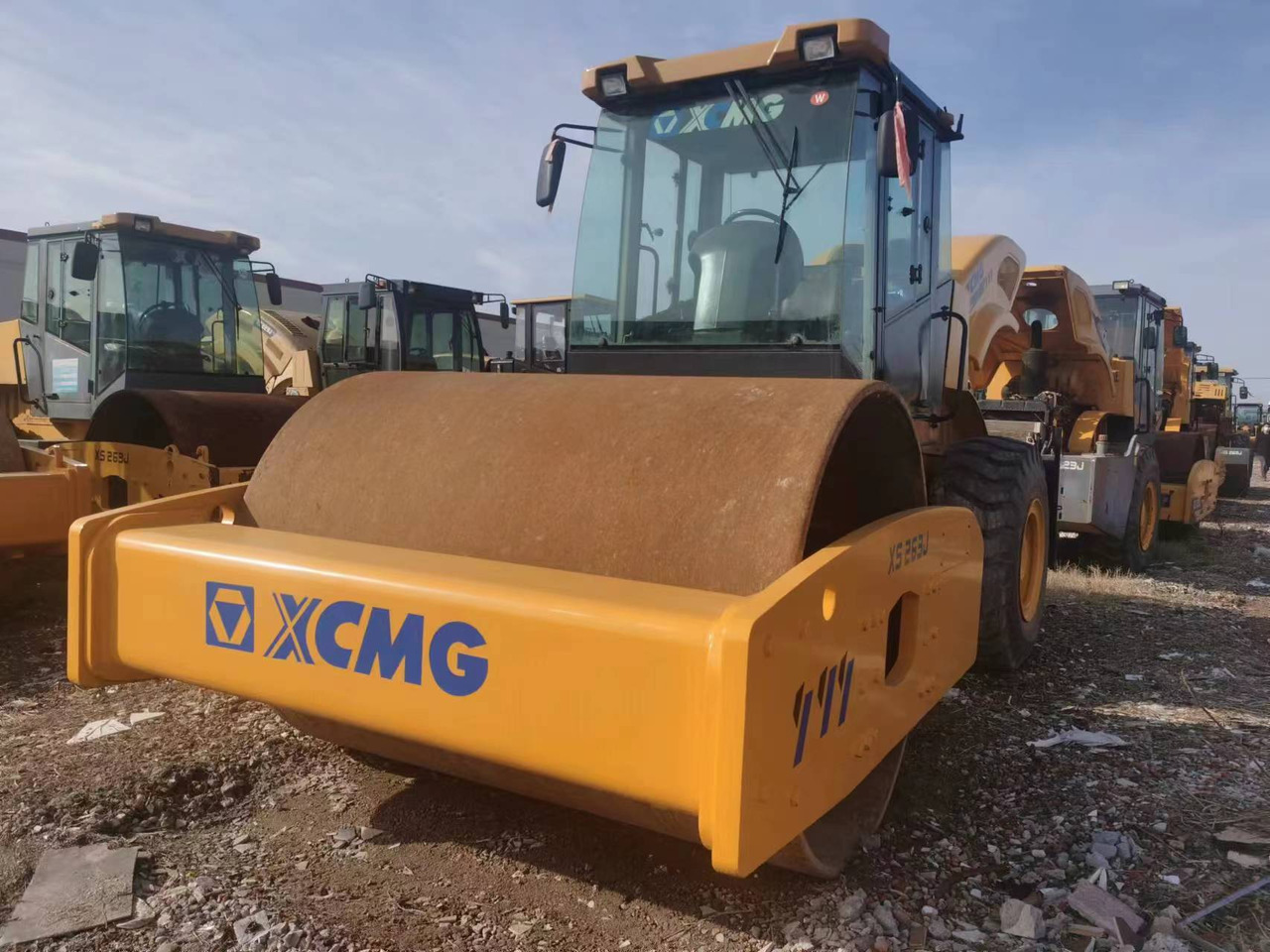 XCMG XS-263J - Vibrorullis: foto 4 XCMG XS-263J - Vibrorullis: foto 4