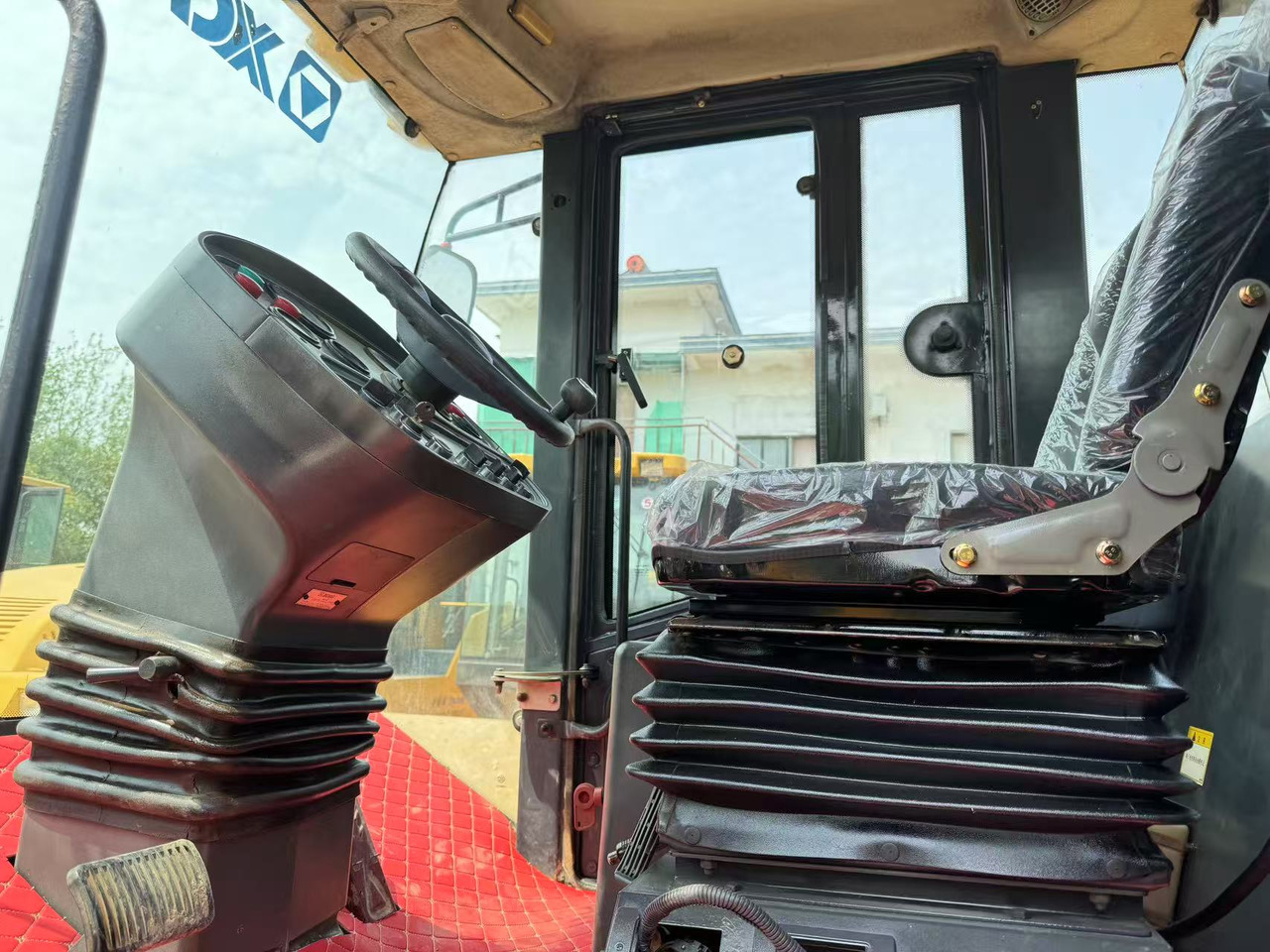 XCMG XS143J - Ceļu veltnis: foto 5 XCMG XS143J - Ceļu veltnis: foto 5