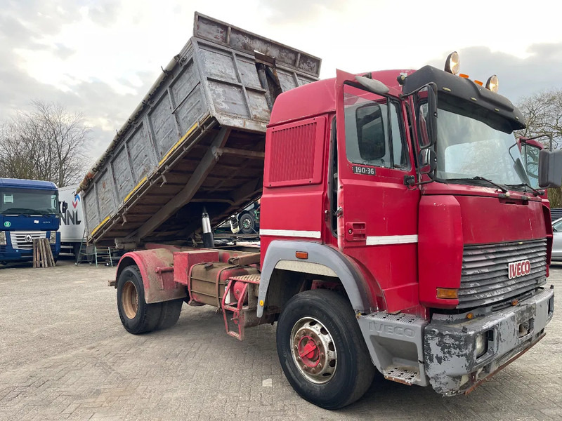 Iveco Turbostar 190.36 TIPPER - Kravas automašīna pašizgāzējs: foto 1 Iveco Turbostar 190.36 TIPPER - Kravas automašīna pašizgāzējs: foto 1