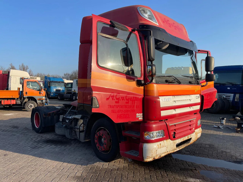 DAF CF 85 Tractor unit - Vilcējs: foto 1 DAF CF 85 Tractor unit - Vilcējs: foto 1