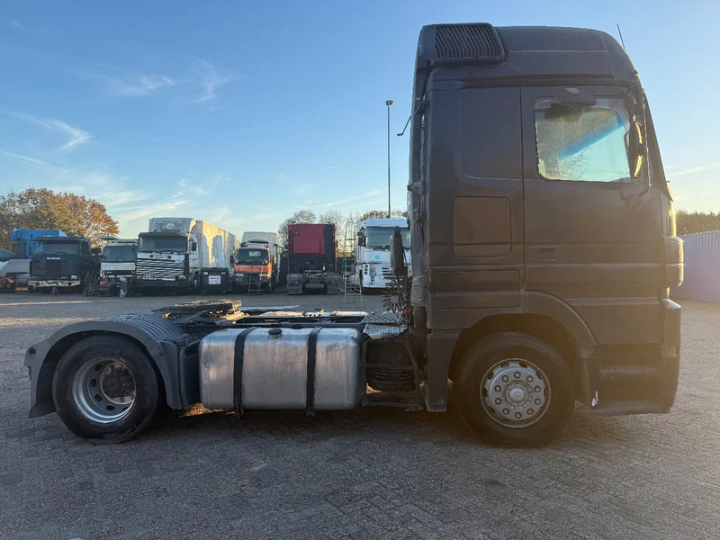 Mercedes-Benz Actros 1844 3 pedals - Vilcējs: foto 4 Mercedes-Benz Actros 1844 3 pedals - Vilcējs: foto 4