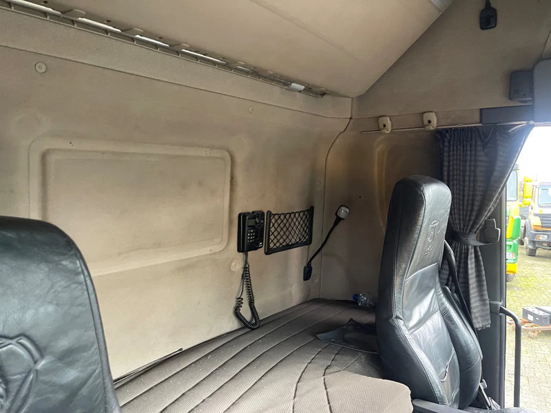 Vilcējs Scania R560 V8 Tractor unit: foto 14