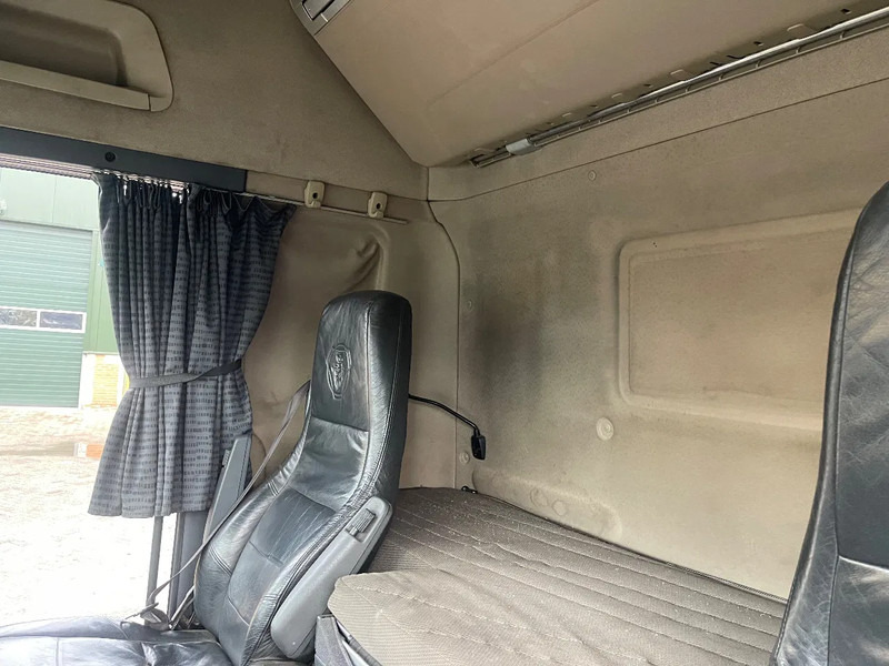 Vilcējs Scania R560 V8 Tractor unit: foto 12