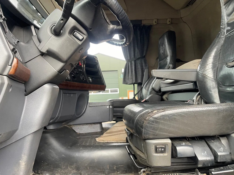 Vilcējs Scania R560 V8 Tractor unit: foto 11