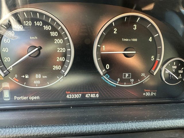 Sedans BMW 5-serie GT 535GT: foto 17 Sedans BMW 5-serie GT 535GT: foto 17