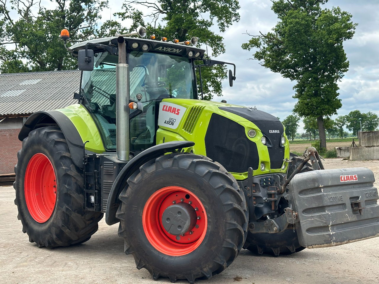 Claas Axion 850 Cmatic - Traktors: foto 4 Claas Axion 850 Cmatic - Traktors: foto 4