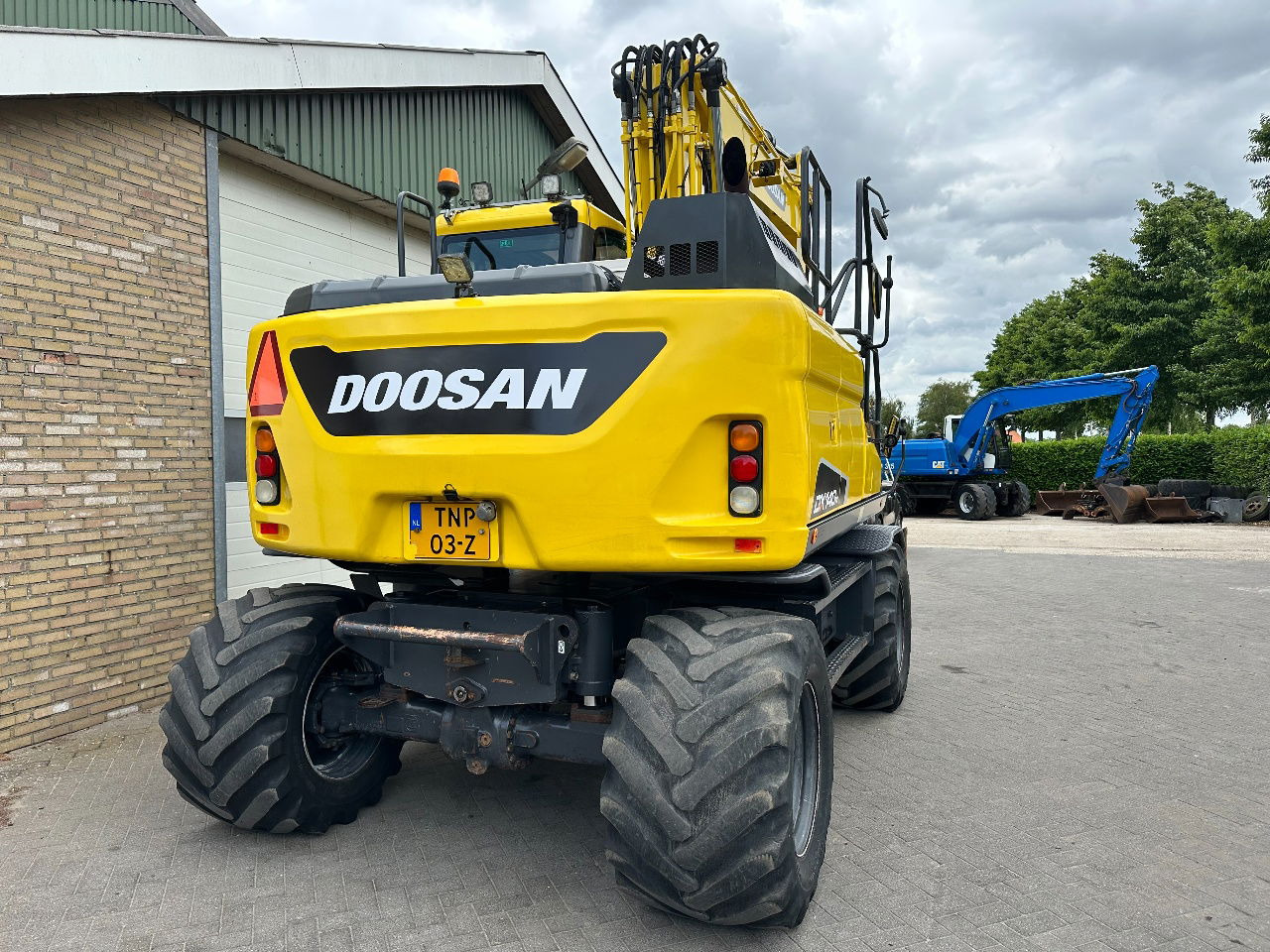 Doosan DX140W-5 - Riteņu ekskavators: foto 5 Doosan DX140W-5 - Riteņu ekskavators: foto 5