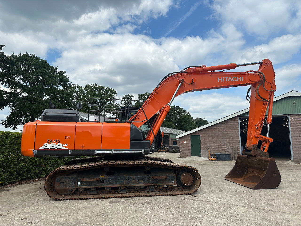 Hitachi ZX350LC-6 - Kāpurķēžu ekskavators: foto 5 Hitachi ZX350LC-6 - Kāpurķēžu ekskavators: foto 5