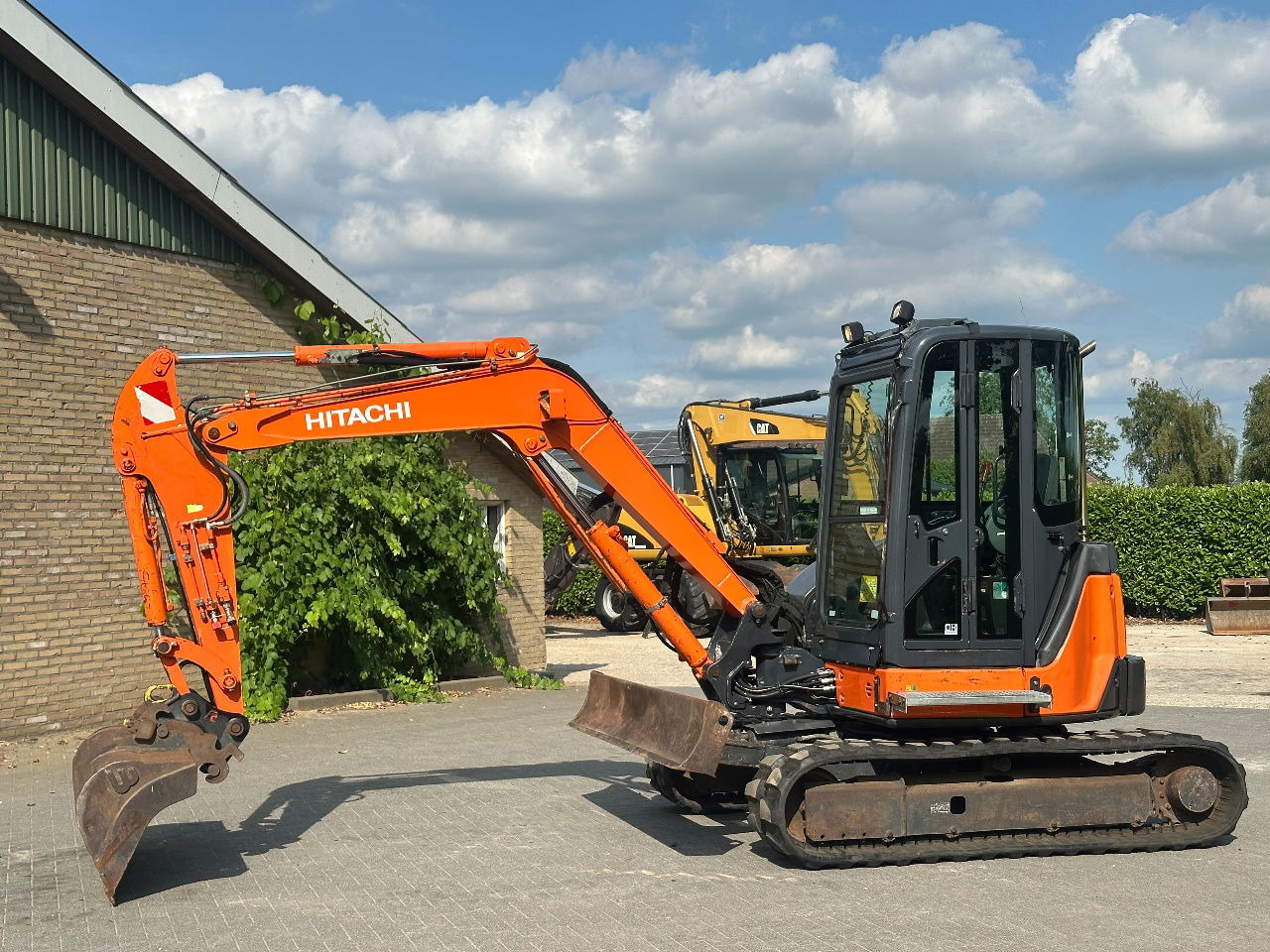 Hitachi ZX50U-2 CLR - Mini-ekskavators: foto 2 Hitachi ZX50U-2 CLR - Mini-ekskavators: foto 2