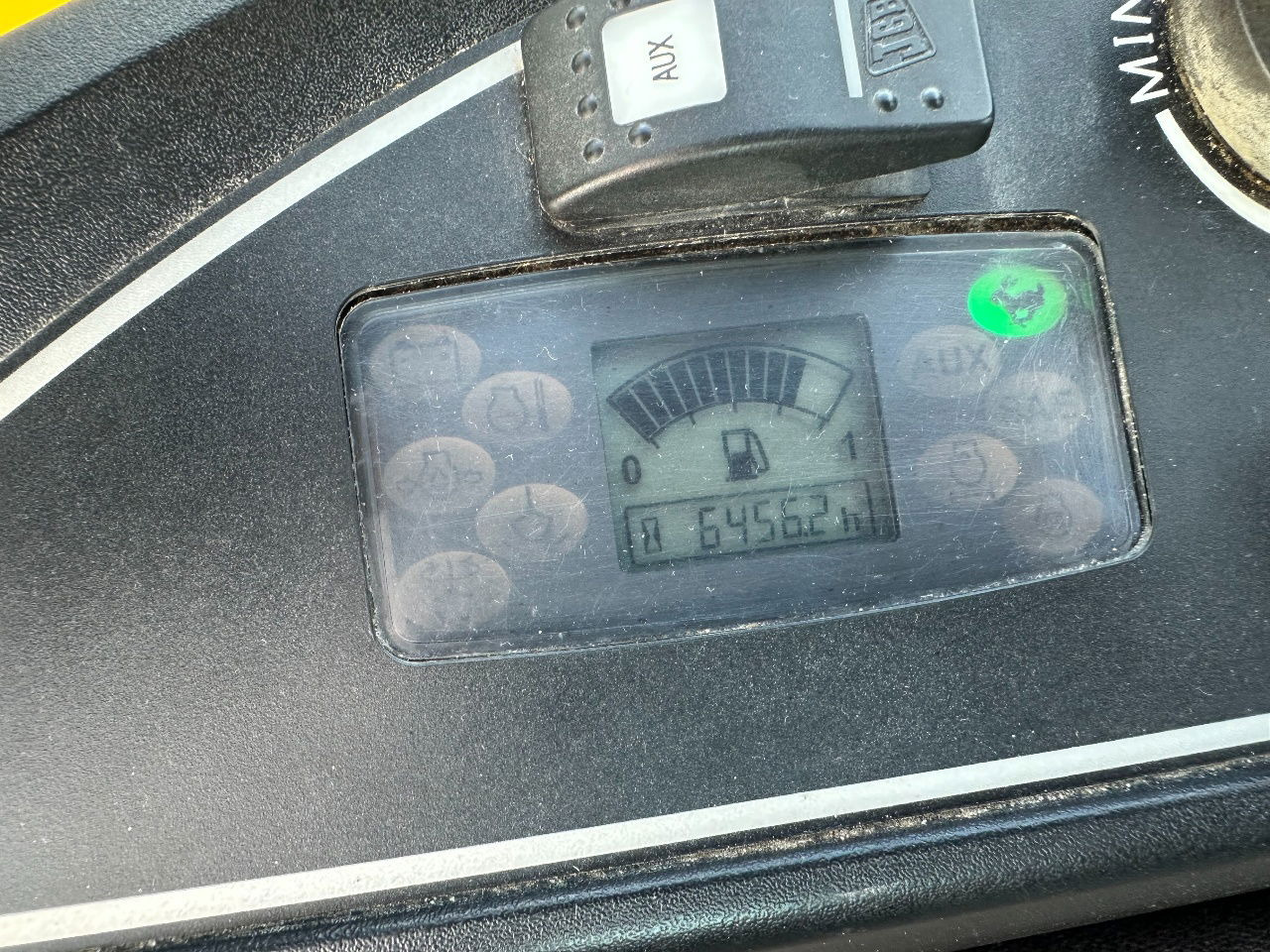 Mini-ekskavators JCB 8045 ZTS: foto 11 Mini-ekskavators JCB 8045 ZTS: foto 11