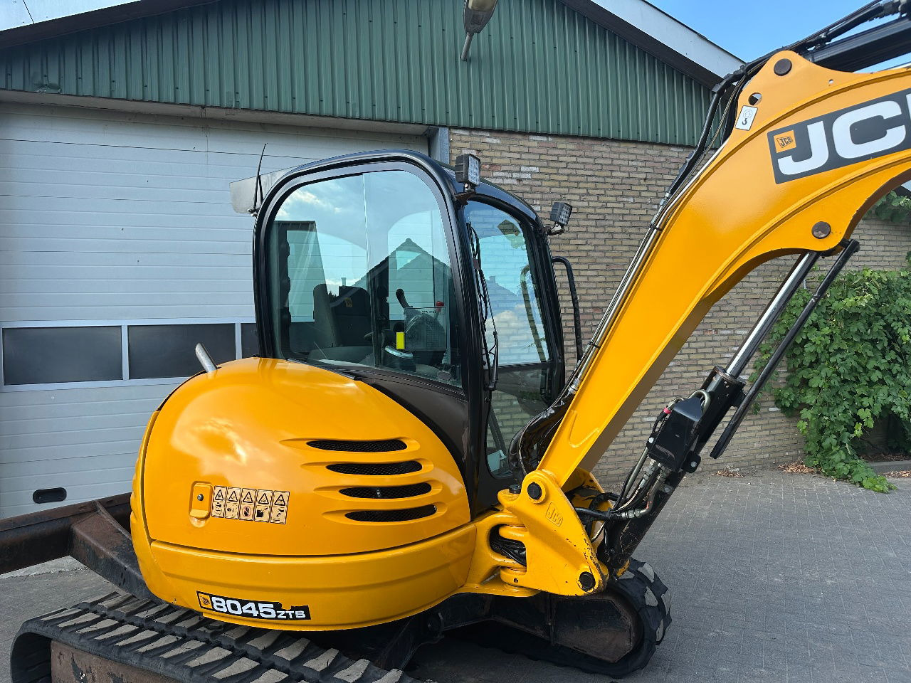 Mini-ekskavators JCB 8045 ZTS: foto 6 Mini-ekskavators JCB 8045 ZTS: foto 6
