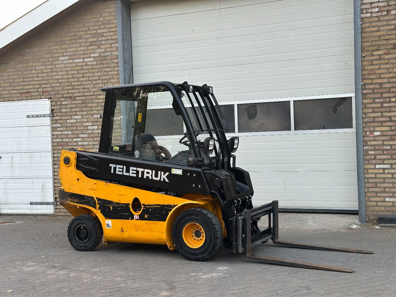 JCB TLT 2,5D - Autokrāvējs: foto 4 JCB TLT 2,5D - Autokrāvējs: foto 4