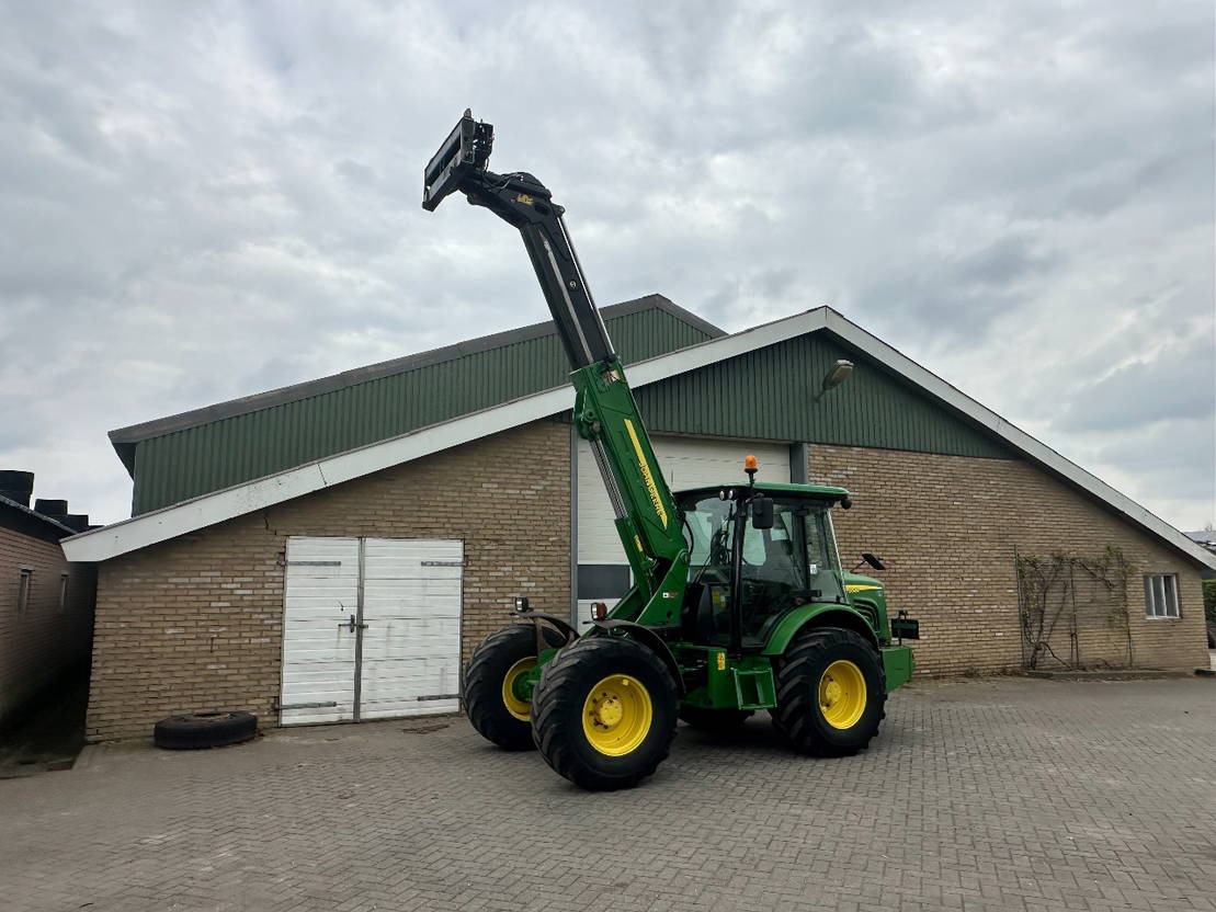 John Deere 3800 - Teleskopiskais riteņu iekrāvējs: foto 5 John Deere 3800 - Teleskopiskais riteņu iekrāvējs: foto 5