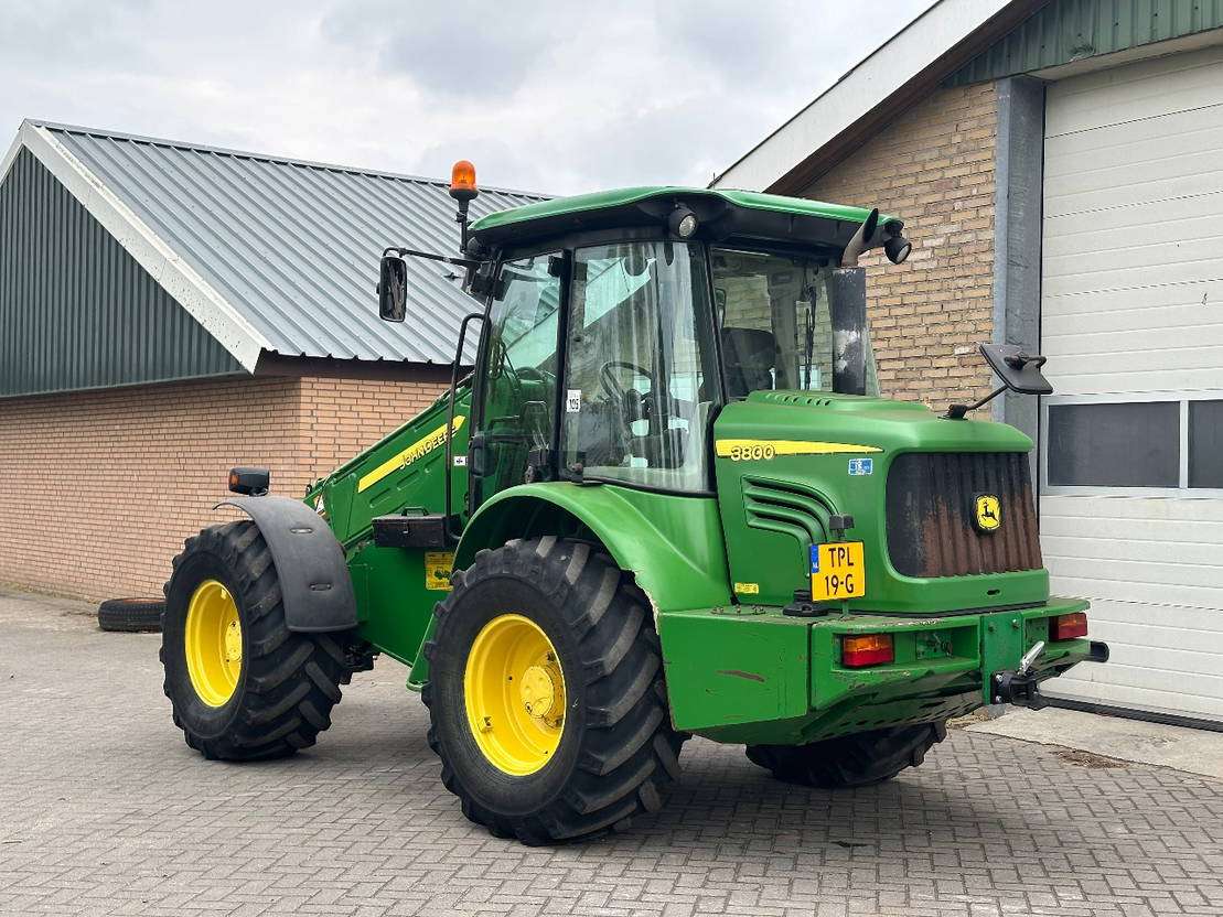 John Deere 3800 - Teleskopiskais riteņu iekrāvējs: foto 3 John Deere 3800 - Teleskopiskais riteņu iekrāvējs: foto 3