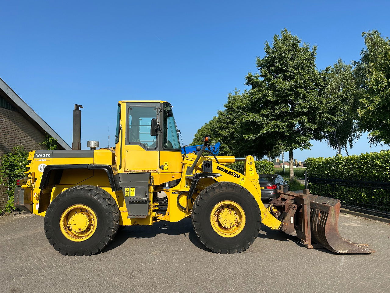 Komatsu WA270-3 - Riteņu iekrāvējs: foto 4 Komatsu WA270-3 - Riteņu iekrāvējs: foto 4