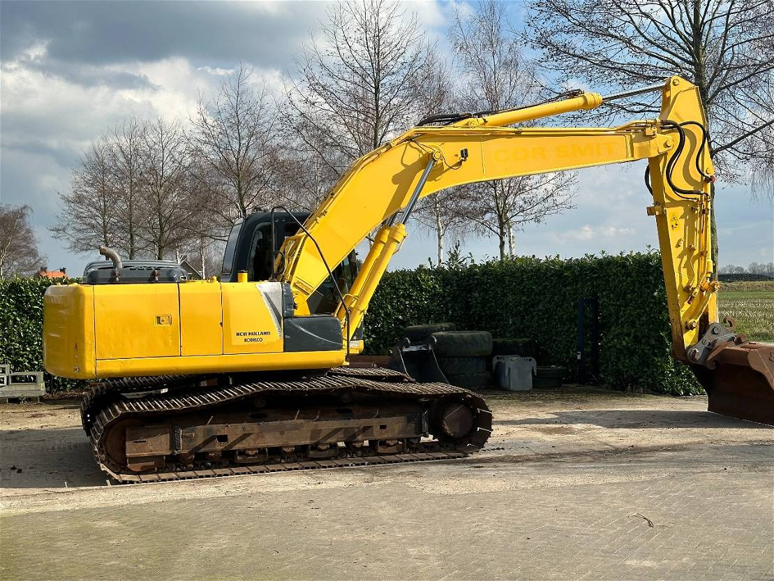 New Holland E215 - Kāpurķēžu ekskavators: foto 4 New Holland E215 - Kāpurķēžu ekskavators: foto 4